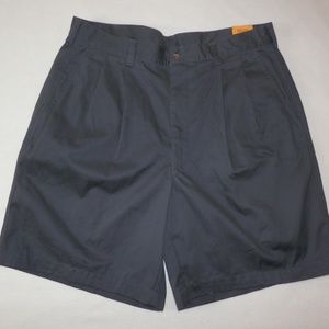 Haggar 36 Mens Shorts Classic Pleated No Iron E201